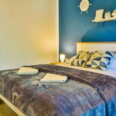 Apartments Did Ive スィビニ・クルンポスキ 部屋 写真