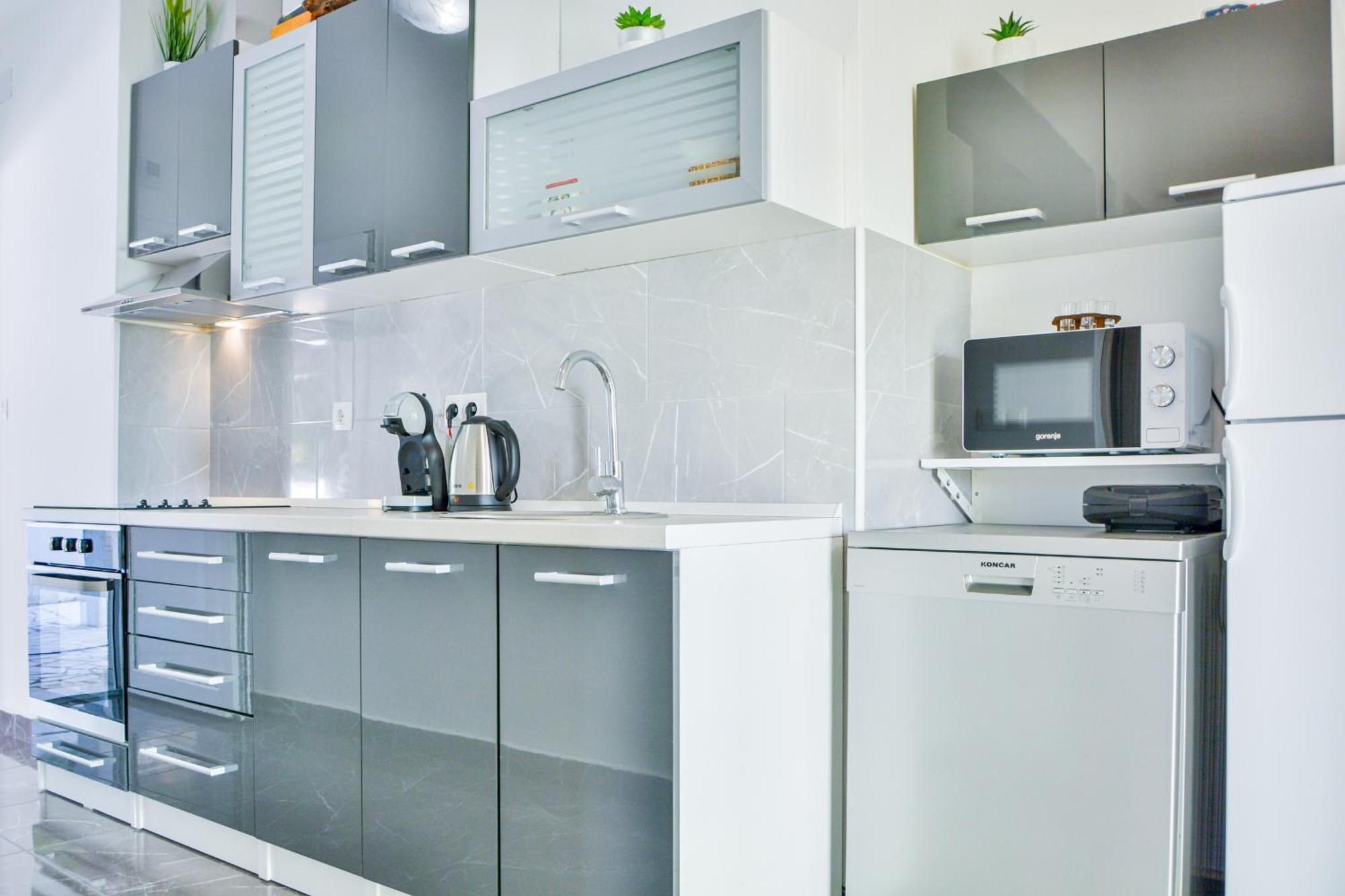 Apartments Did Ive スィビニ・クルンポスキ 部屋 写真